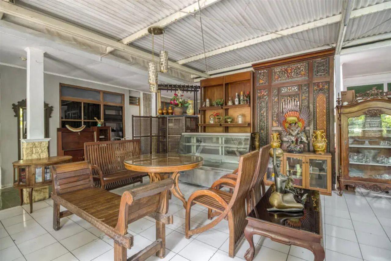 Reddoorz Hostel Near Adisucipto Airport Yogyakarta Kalasan Exteriör bild