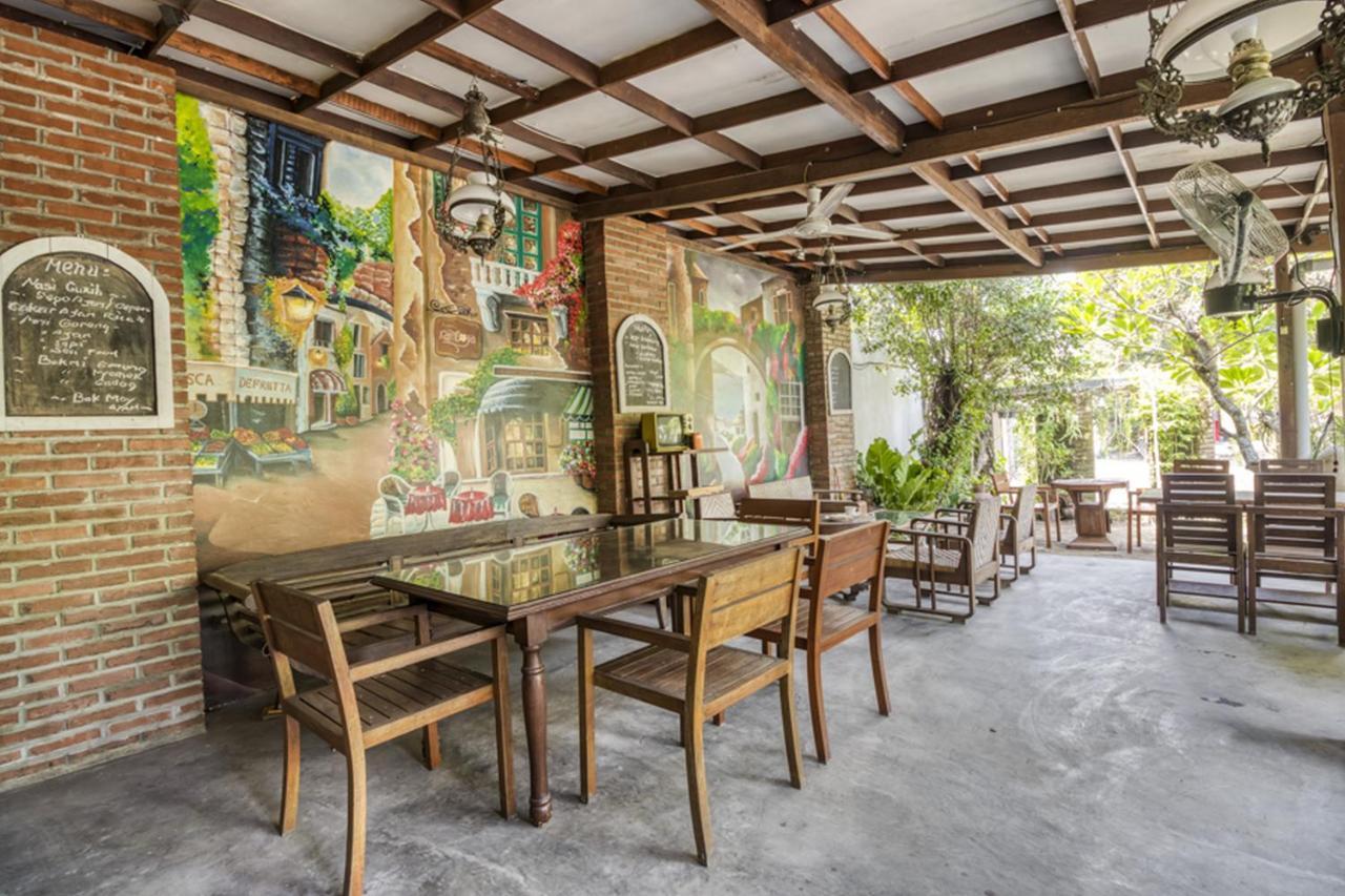 Reddoorz Hostel Near Adisucipto Airport Yogyakarta Kalasan Exteriör bild
